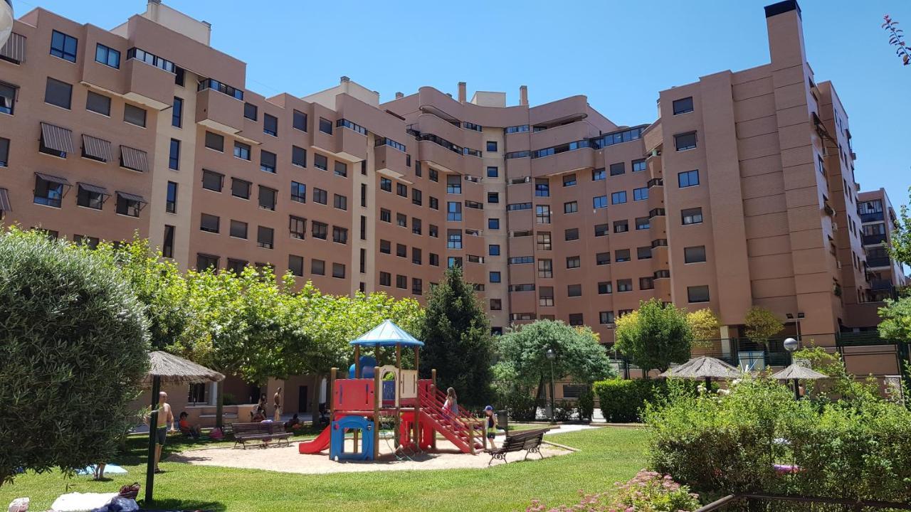 Residencial En Madrid Alquiler De Corta Estancia No Turistico Экстерьер фото